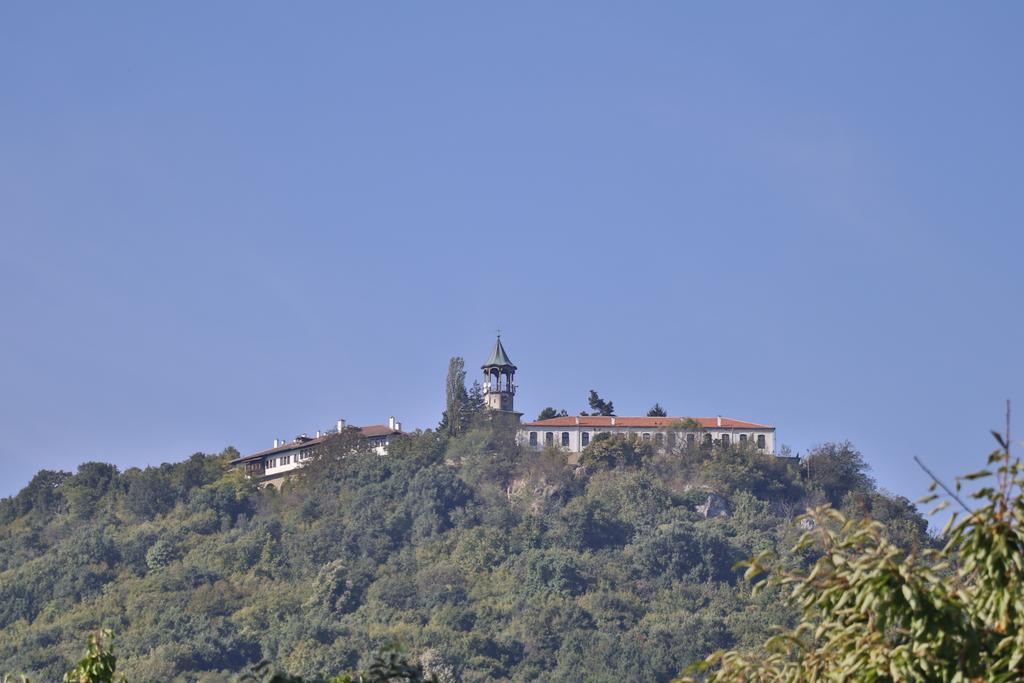 Lyaskovets Guest House Epochs Since 1871 מראה חיצוני תמונה