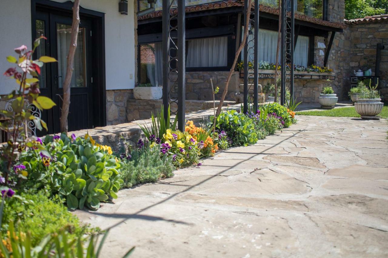 Lyaskovets Guest House Epochs Since 1871 מראה חיצוני תמונה